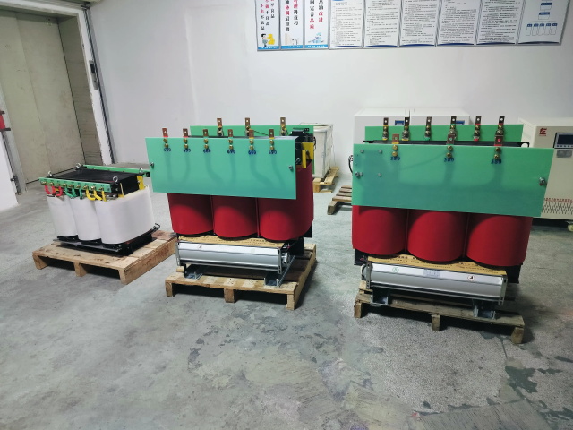 乌兰KS11-1000KVA矿用变压器